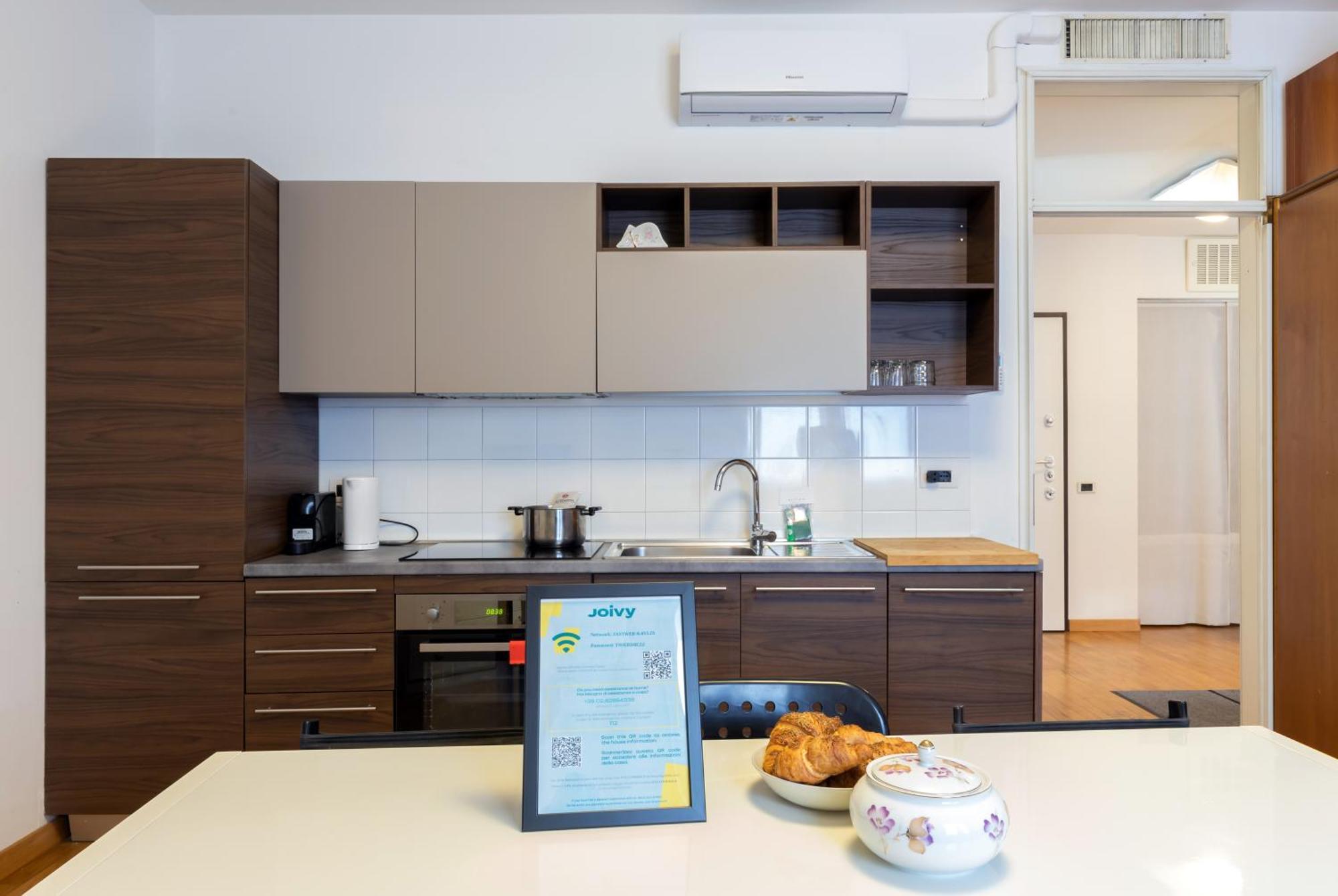 Joivy Apartments By The Lake Como Ngoại thất bức ảnh
