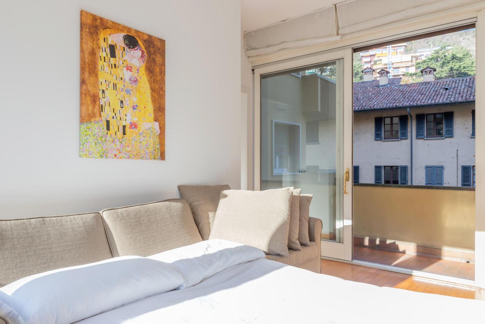 Joivy Apartments By The Lake Como Ngoại thất bức ảnh