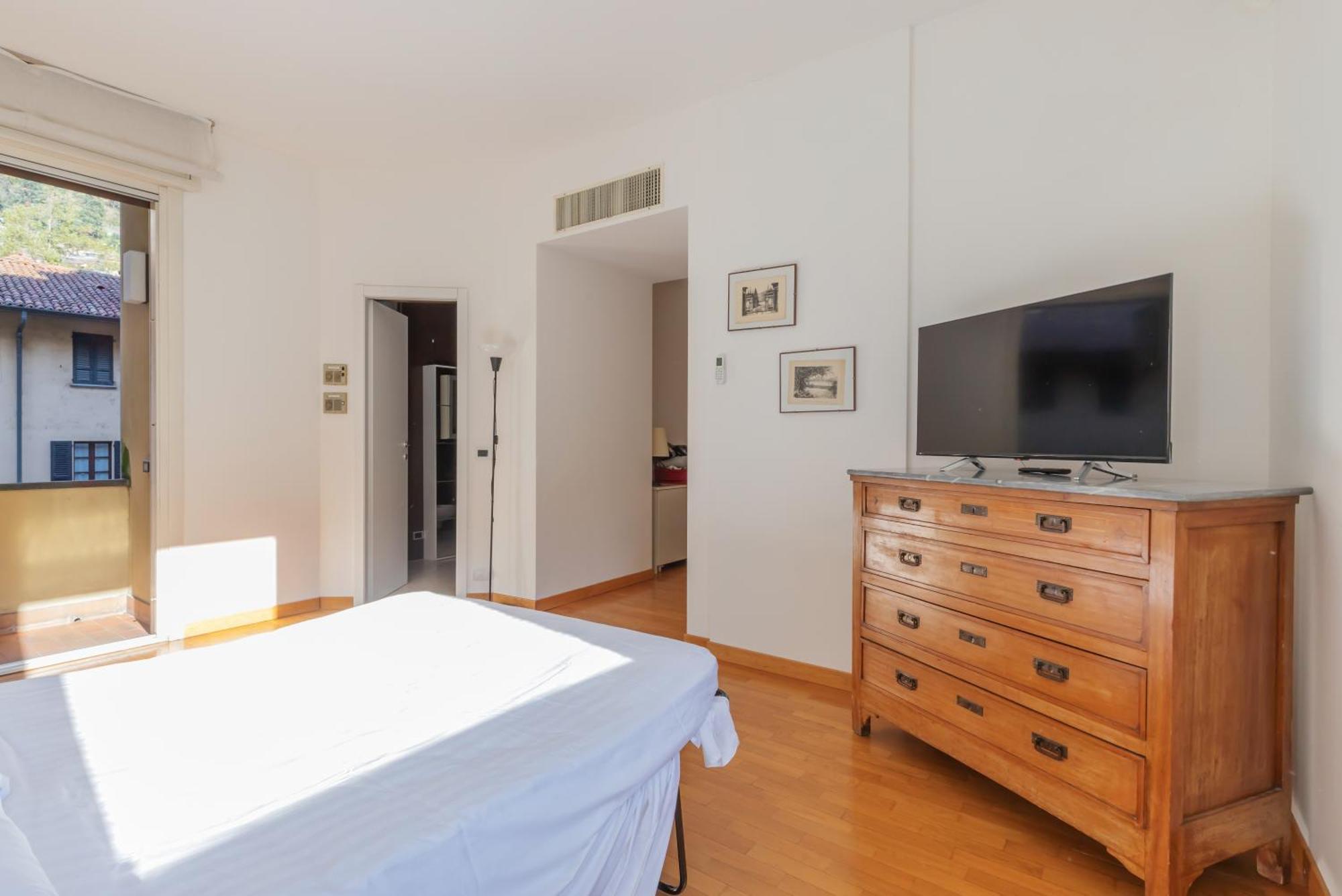 Joivy Apartments By The Lake Como Ngoại thất bức ảnh